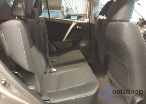 2014 Toyota Rav4 Xle z USA, uszkodzony, nr VIN JTMRFREV5ED095248